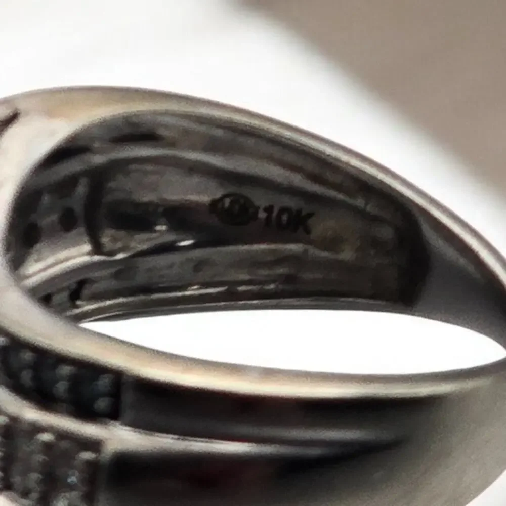 Blue, Champagne and White Diamond 10k White Crossover Gold Ring Approx Size 7.25